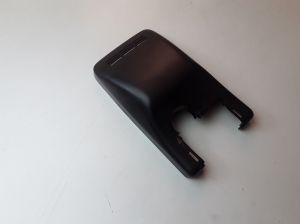 TOYOTA Yaris (2011–2020) Sonstiges Teil der Mittelkonsole 8818352060 - 4