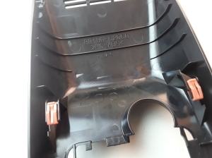 TOYOTA Yaris (2011–2020) Sonstiges Teil der Mittelkonsole 8818352060 - 5