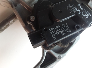 TOYOTA Auris E18 (2012–2018) Windshield wiper mechanism and its parts 8511002340 - 2