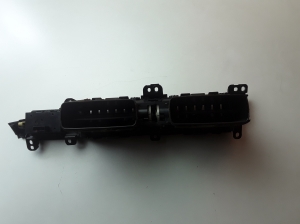 TOYOTA Auris E18 (2012–2018) Dashboard air vent grilles 5567002400 - 4