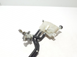 NISSAN Cabstar F24 (2006–2026) Galvenais bremžu cilindrs 46010MB60A - 2