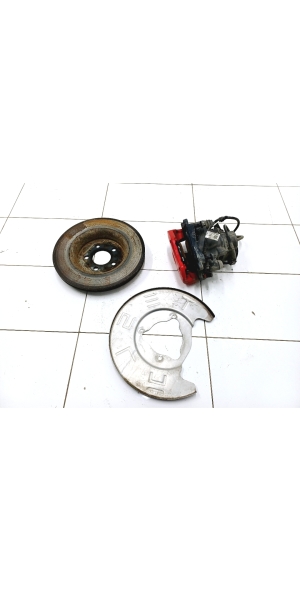 Tesla Model Y Y (2020–2026) Tagumine pidurisadul 1188643-00-C - 4