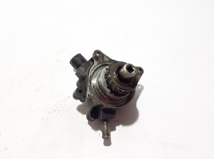 Vacuum pump - 14650MB40A