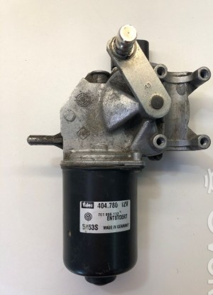 Volkswagen Transporter T5 (2003–2015) Scheibenwischermotor vorne 7E1955113 - 2