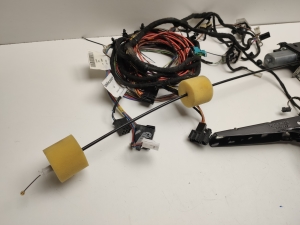 Mercedes Benz CL-Class C216 (2006–2014) Power trunk lid lift actuator a2168000048 - 4