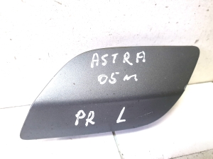 Opel Astra H (2004–2010) Front bumper headlight washer cap 375768702 - 2