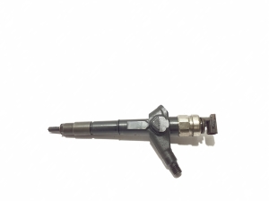 Fuel injector - 16600MB40E