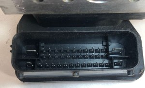 Chevrolet Spark (2010–2015) ABS unit 95913211 - 3