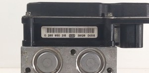 BMW 5 SERIES E60 (2003–2010) ABS unit 0265234029 - 2