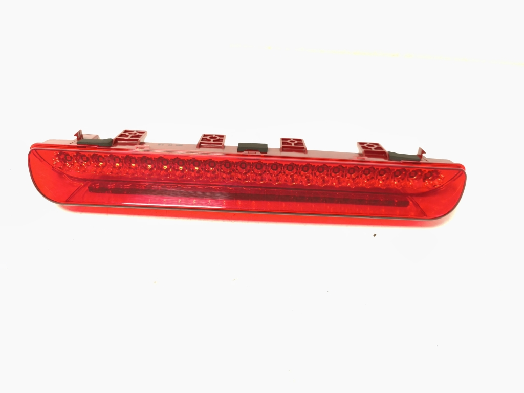 Kia Sportage (2010–2016) Additional stop light 927003W100 Kia Sportage (2010–2016) Additional stop light 927003W100