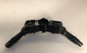 Switch and its parts - 934101M530
