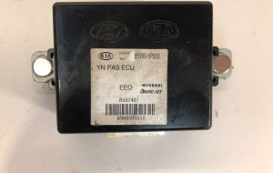 Kia Sorento (2009–2014) Parkimissüsteemi juhtplokk 957001P000 - 2