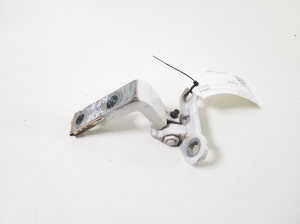   Charnière inférieure de porte avant  - 31424607 