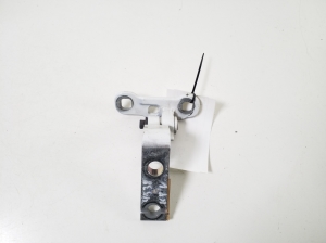   Charnière supérieure de porte avant  - 31371552 