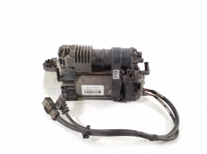 VOLVO XC60 (2017–2026) Luftfederung Kompressor 15150000713 - 3