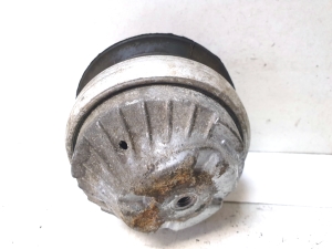 Mercedes Benz E-Class W211 (2002–2009) Motora spilvens - 4