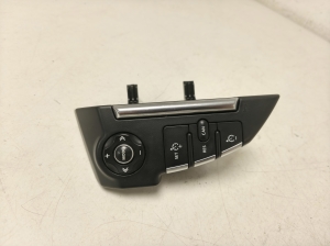   Steering wheel switch  - AH3213D767AC 
