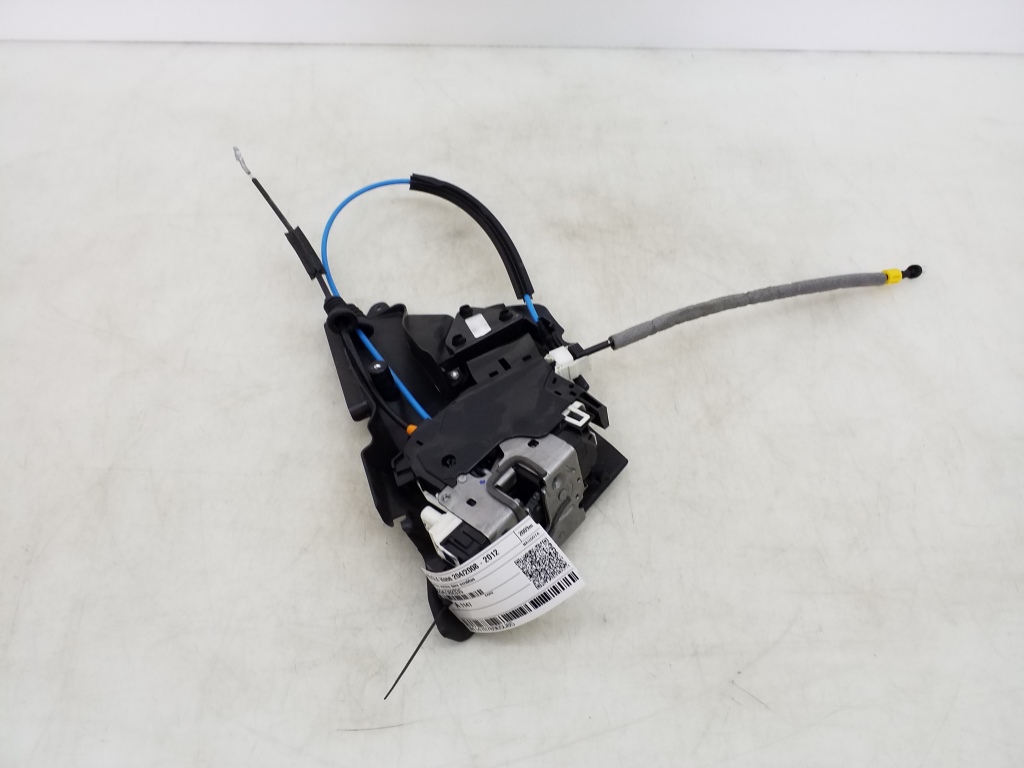 Mercedes Benz GLK-Class 204 (2008–2015) Rear side door lock A2047302335 Mercedes Benz GLK-Class 204 (2008–2015) Rear side door lock A2047302335