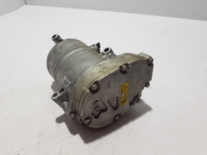 VOLVO XC90 (2015–2024) A/C compressor 32260522 - 4