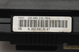 Mercedes Benz C-Class 203 (2000–2007) Instrument cluster A2035403047 - 3