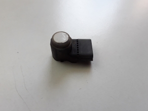products.Priekšējais parkošanās sensors - 957203Z000