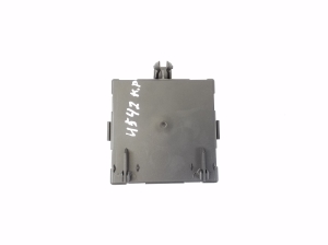 Mercedes Benz C-Class 204 (2007–2014) Front door control unit A2129004402 - 2