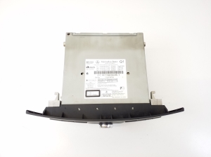 Mercedes Benz C-Class 204 (2007–2014) Audio, video, navigation A2049009907 - 2