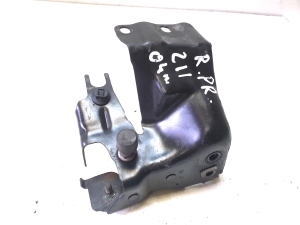 Radiator support and its parts