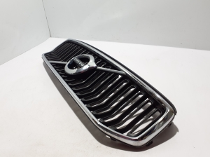VOLVO XC40 (2017–2026) Kühlergrill 31457342 - 4