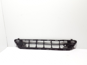 Front bumper lower grille - 32296071