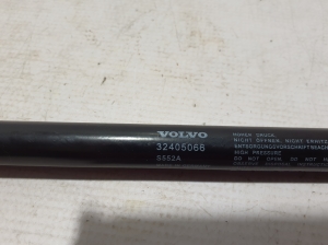 VOLVO XC60 (2017–2026) Hood prop/gas strut 32405066 - 2
