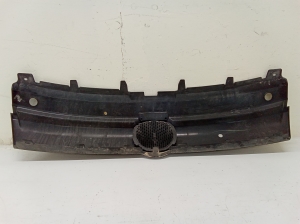 Volkswagen Polo V (2009–2017) Front grille 6R0853653E - 2