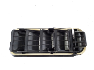 VOLVO XC60 (2017–2026) Rear fender vent grille 31449325 - 2