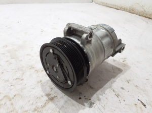 VOLVO XC60 (2017–2026) Compresseur de climatisation 31497908 - 4