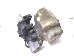Volkswagen Jetta (2010–2017) Brake master cylinder 1K1611301C - 4