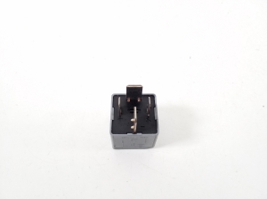 VOLVO XC60 (2017–2026) Relais 30765045 - 2