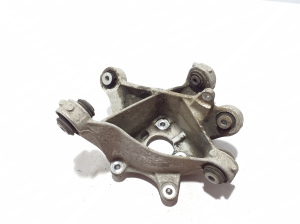 Tesla Model Y Y (2020–2026) Tagumine rumm 1188417 - 2