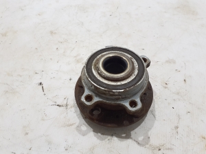 VOLVO XC60 (2017–2026) Tagumine laager 32370046 - 3