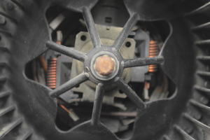 Volkswagen Touran I (2003–2010) Salongi puhuri mootor 1K1819015 - 4