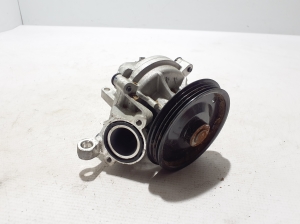VOLVO XC60 (2017–2026) Veepump 32382368 - 3
