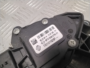 RENAULT Master III (2010–2017) Gaspedal 180101626R - 2