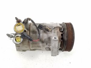 VOLVO XC60 (2017–2026) Konditsioneeri kompressor 31449067 - 4