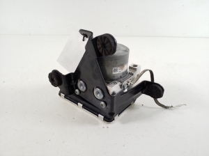 VOLVO XC60 (2017–2026) ABS plokk 32214774 - 2