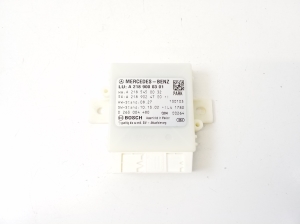 Mercedes Benz CLS-Class 218 (2011–2018) Parking system control unit A2189000301 - 2