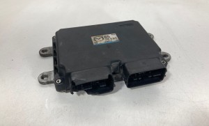 Mazda 3 (2003–2009) Mootori juhtplokk E6T56571H2 - 2