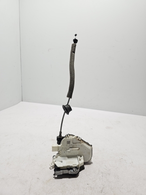 Serrure de porte arrière latérale - 4G0839015N