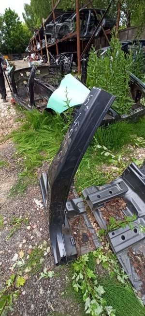 AUDI Q5 (2008–2017) Center pillar 8R0810073A - 3