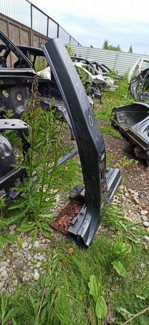 AUDI Q5 (2008–2017) Center pillar 8R0810074A - 2