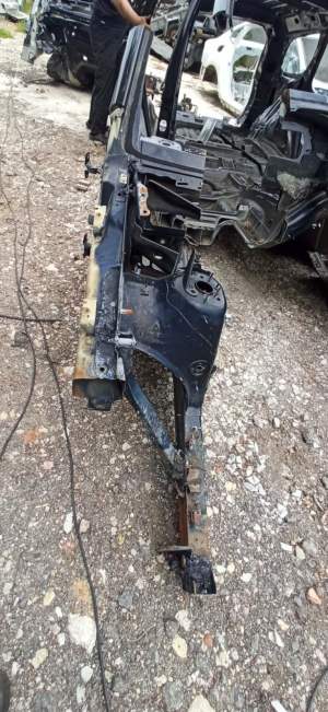 Dodge Durango (2010–2026) Front outrigger 68251649AC - 3
