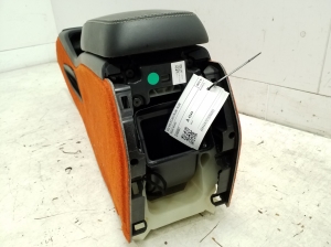 VOLVO XC40 (2017–2026) Center console 31469651 - 3